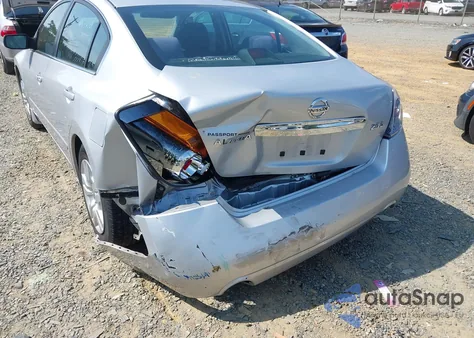 2011 Nissan Altima 2.5 S z USA, uszkodzony, nr VIN 1N4AL2AP5BC133606